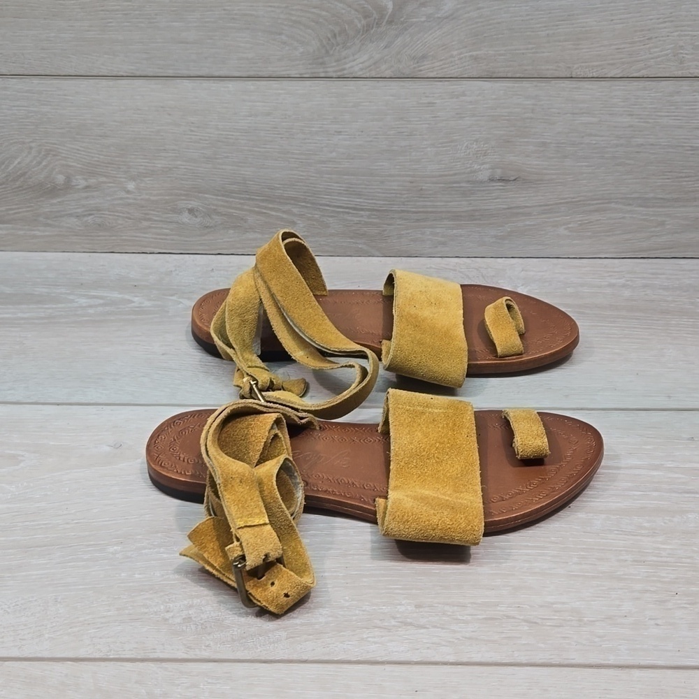 Free People Women Ankle Suede Loop Toe Sandals Flats shoes sz 36/5